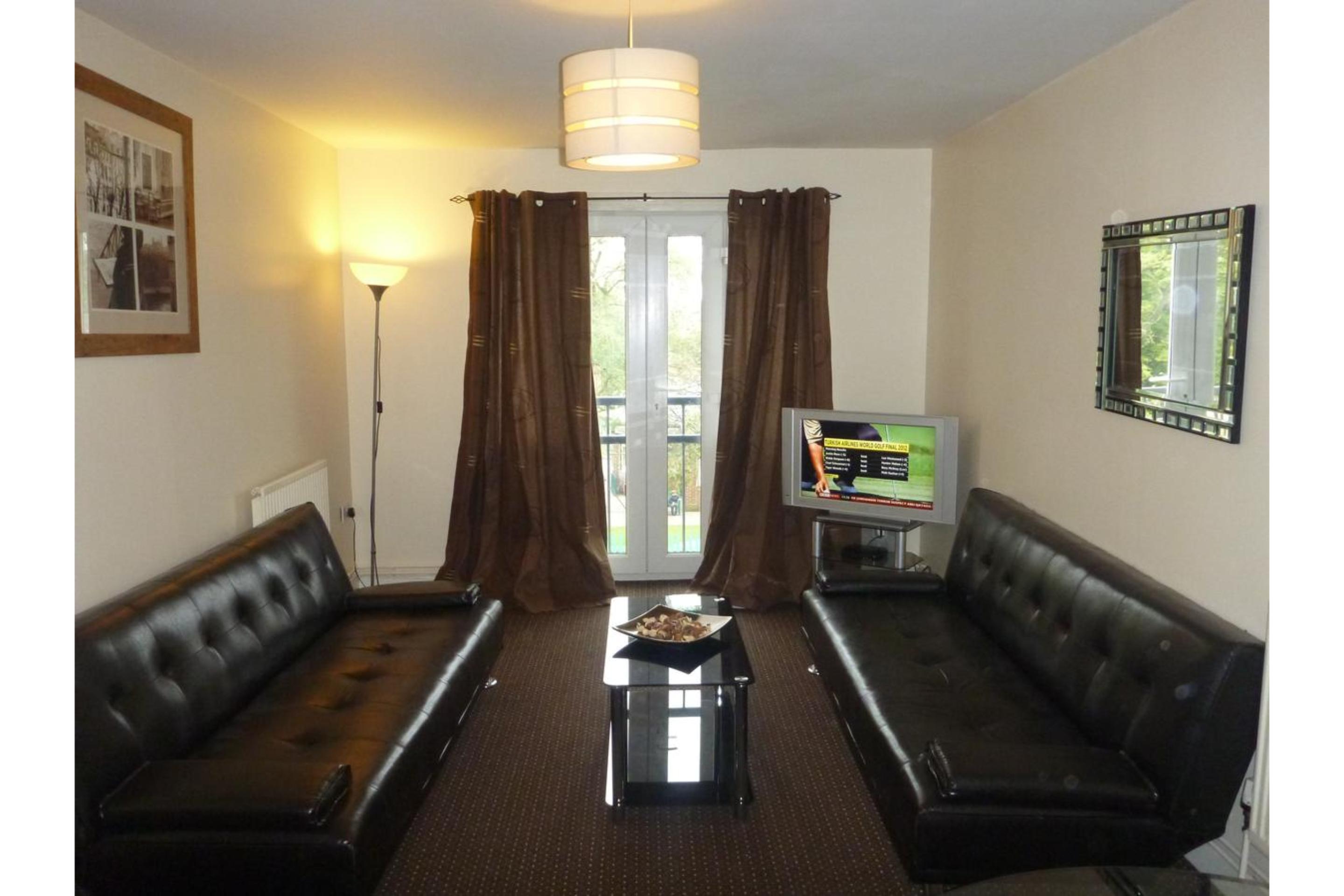 Oyo Arinza Apartments, Liverpool Eksteriør billede