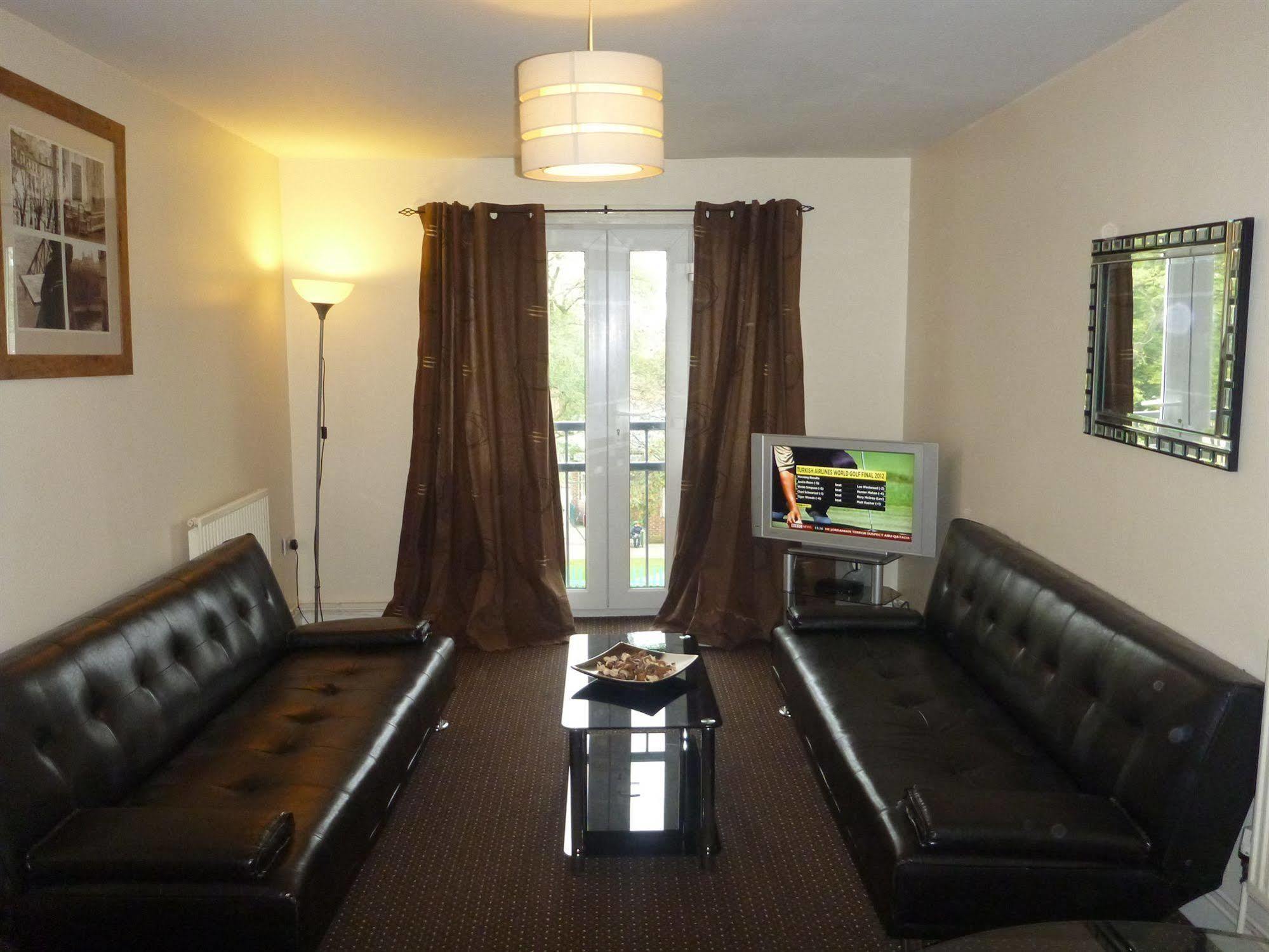 Oyo Arinza Apartments, Liverpool Eksteriør billede