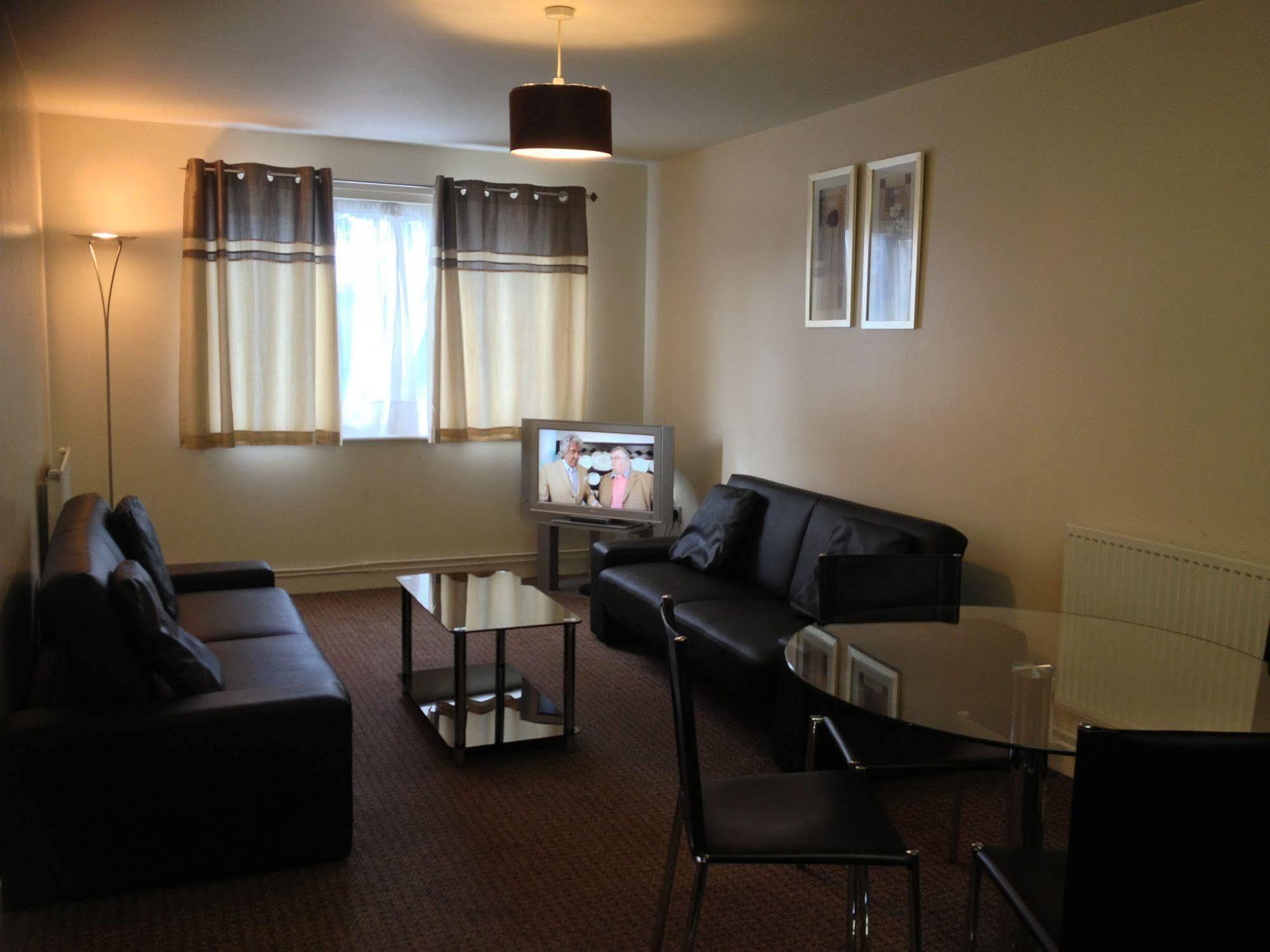 Oyo Arinza Apartments, Liverpool Eksteriør billede